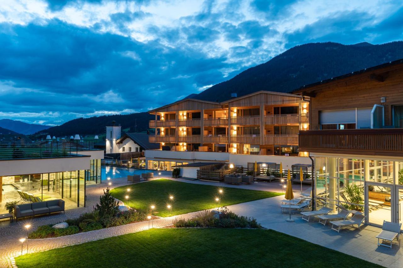 Alpine Nature Stoll Hotel 4*